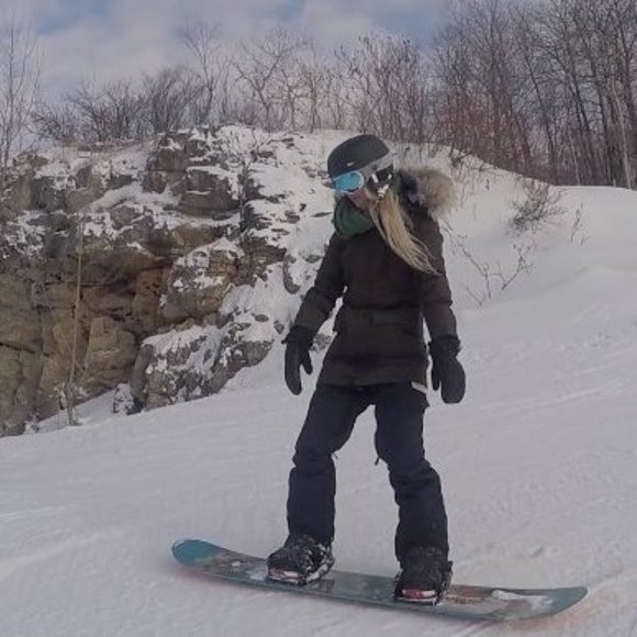 Meet your Posher, Emily - Picture 1 of 1